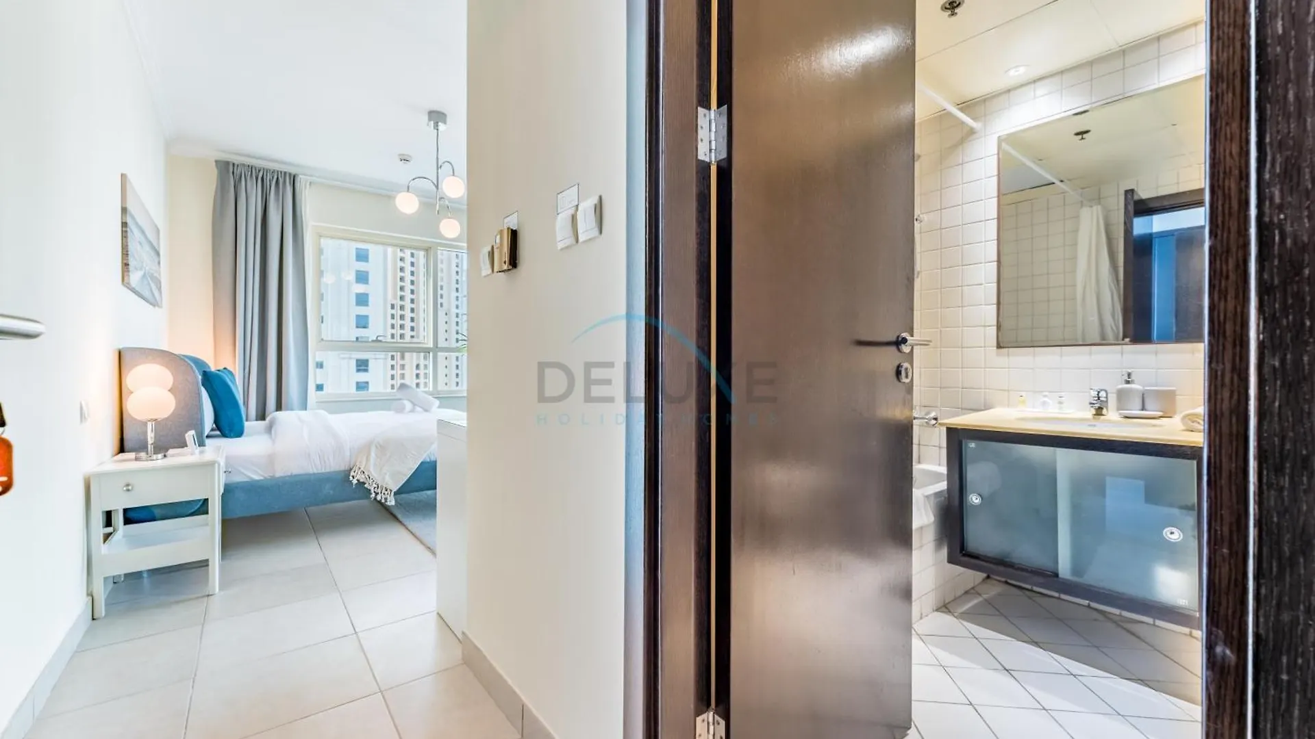 Apartment Partial Sea And City View 2Br With Balcony Near Dubai Marina Mall, Marina Quay West, Dubai Marina By Deluxe Holiday Homes