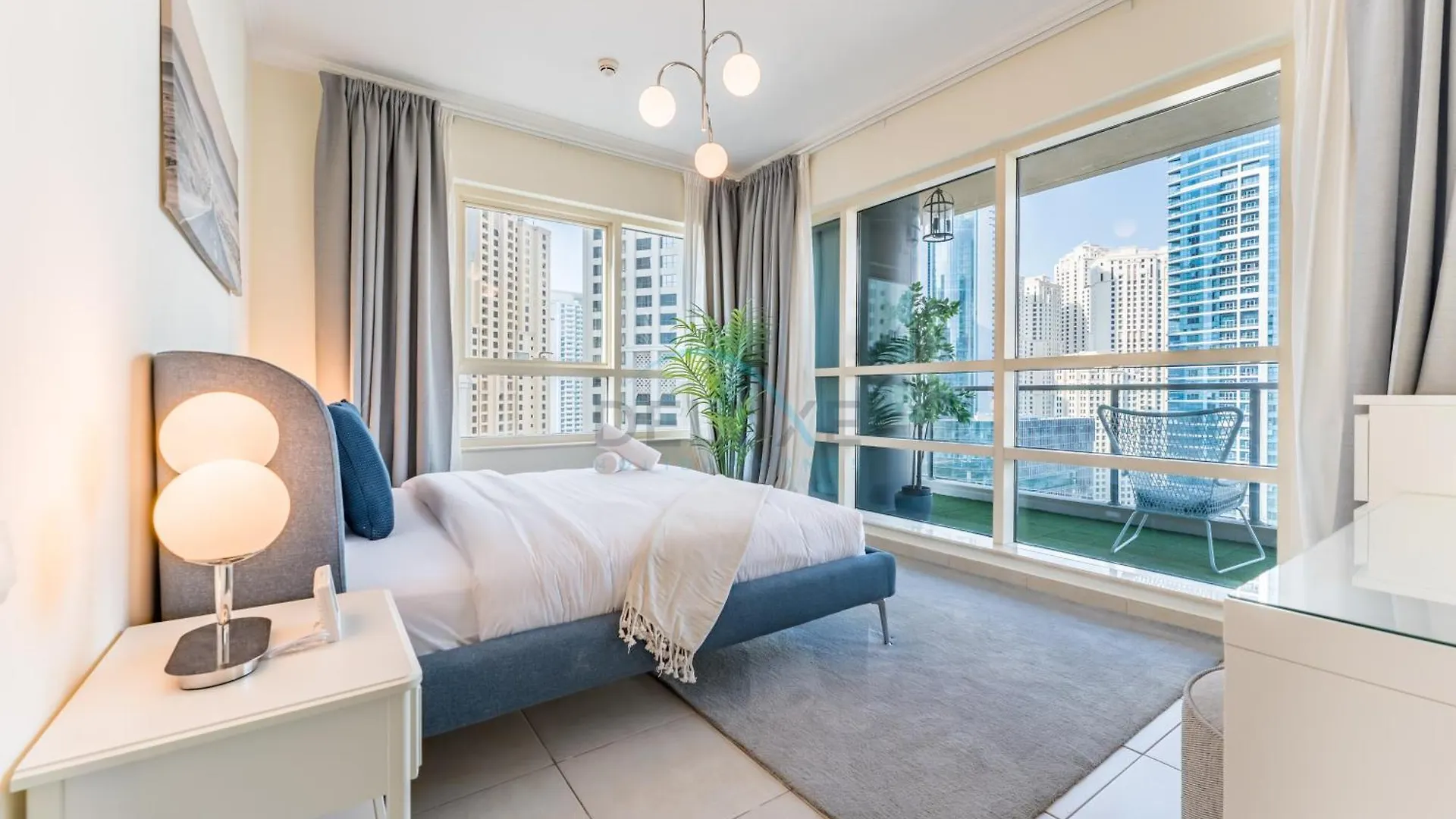 Partial Sea And City View 2Br With Balcony Near Dubai Marina Mall, Marina Quay West, Dubai Marina By Deluxe Holiday Homes Apartment