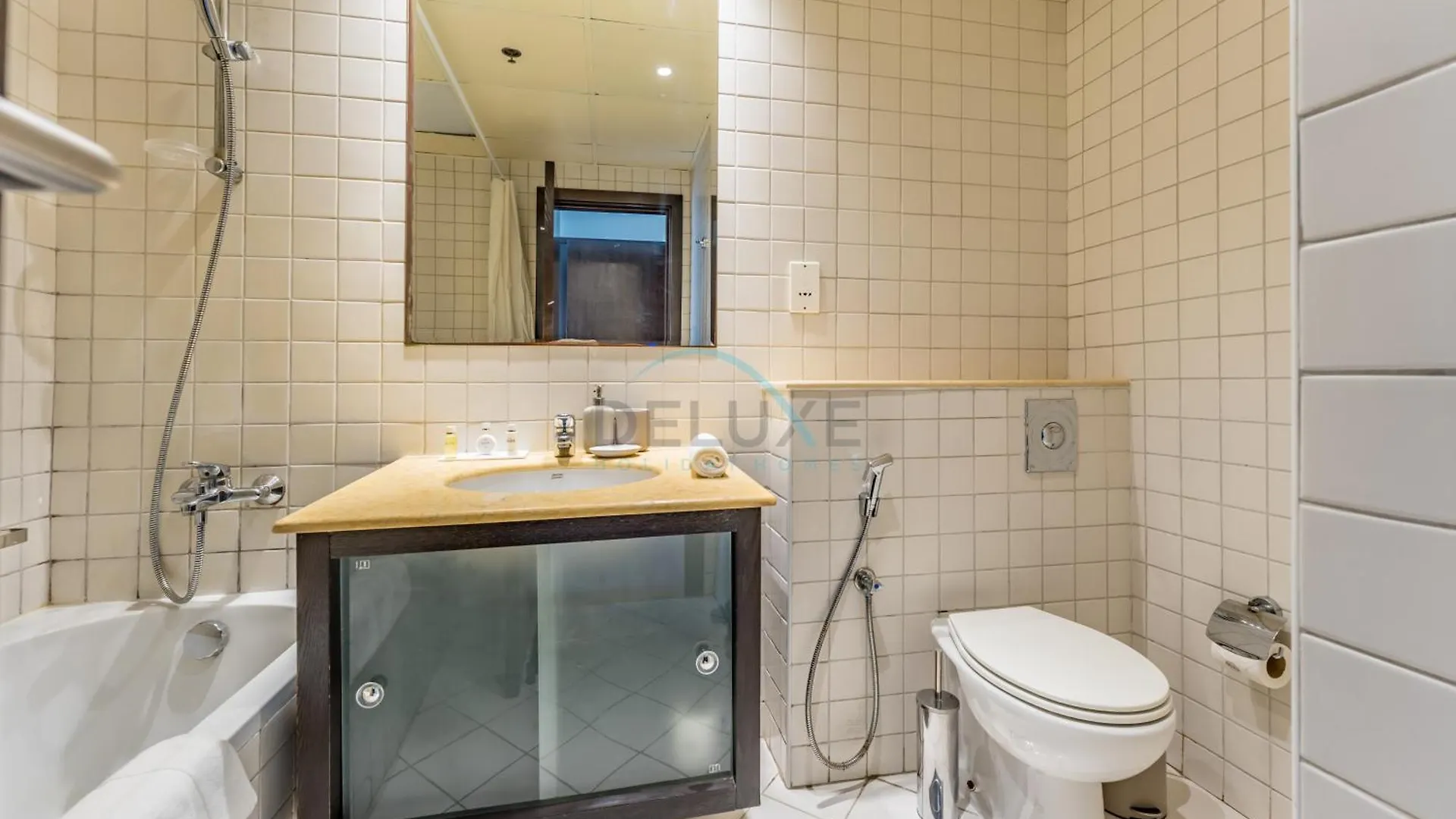 Partial Sea And City View 2Br With Balcony Near Dubai Marina Mall, Marina Quay West, Dubai Marina By Deluxe Holiday Homes United Arab Emirates